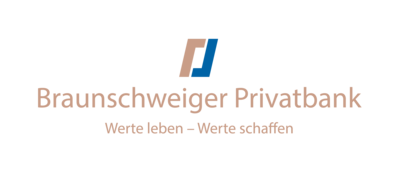 Das Bild zeigt das Logo der Braunschweiger Privatbank. Es besteht aus einem stilisierten grafischen Symbol und dem Schriftzug der Bank in einem eleganten Font. Darunter steht der Slogan "Werte leben – Werte schaffen".